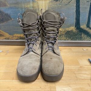 Hot weather army Lace-Up Suede Combat Boot, coyote, SPM1C1-13-D-1017, size 9R